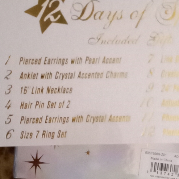 GREAT FOR THAT TEENAGER ON YOUR LIST!!... 12 Days of Sparkle - Picture 6 of 11